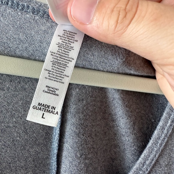 Light almost heathered looking gray Perfect T by LuLaRoe - size large - Picture 4 of 8